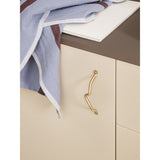 Curvature Handle lifestyle view 2