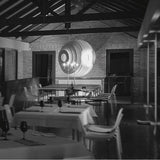 Aluminium Supernova Suspension in restaurant