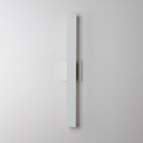 Alumilux: Line 5CCT LED Outdoor Wall Sconce by ET2 - 24 Inch, White