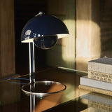 Flowerpot VP4 Table Lamp