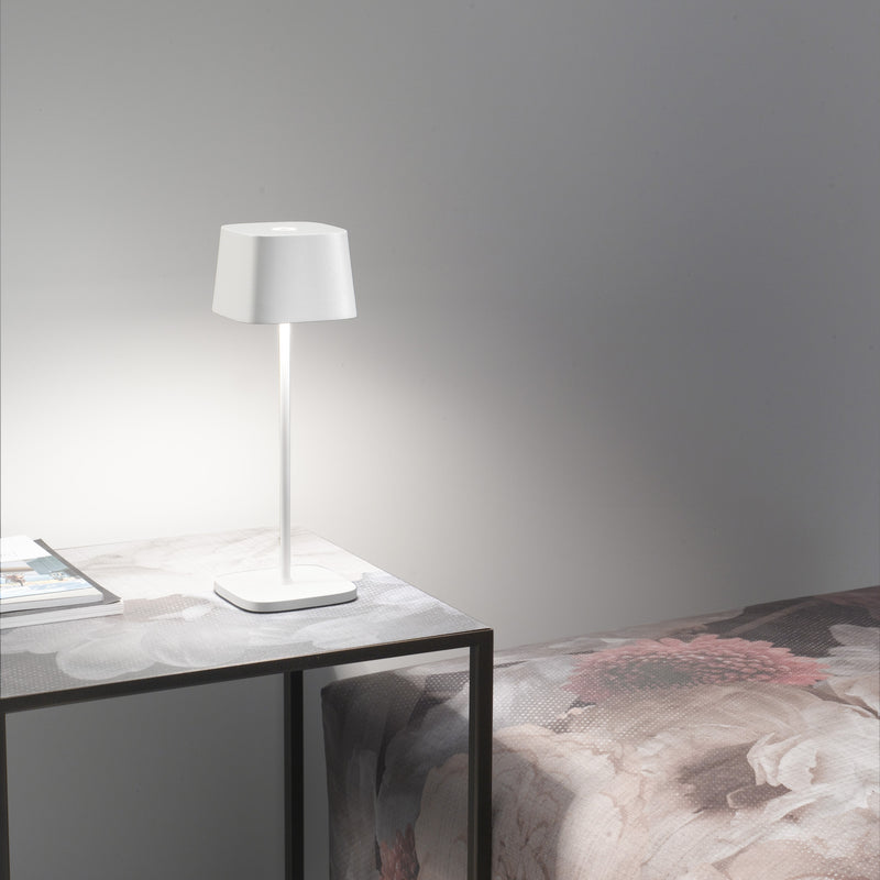 Ofelia Battery Operated Table Lamp