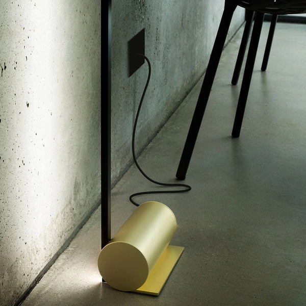 Slight PT Floor Lamp By OLEV