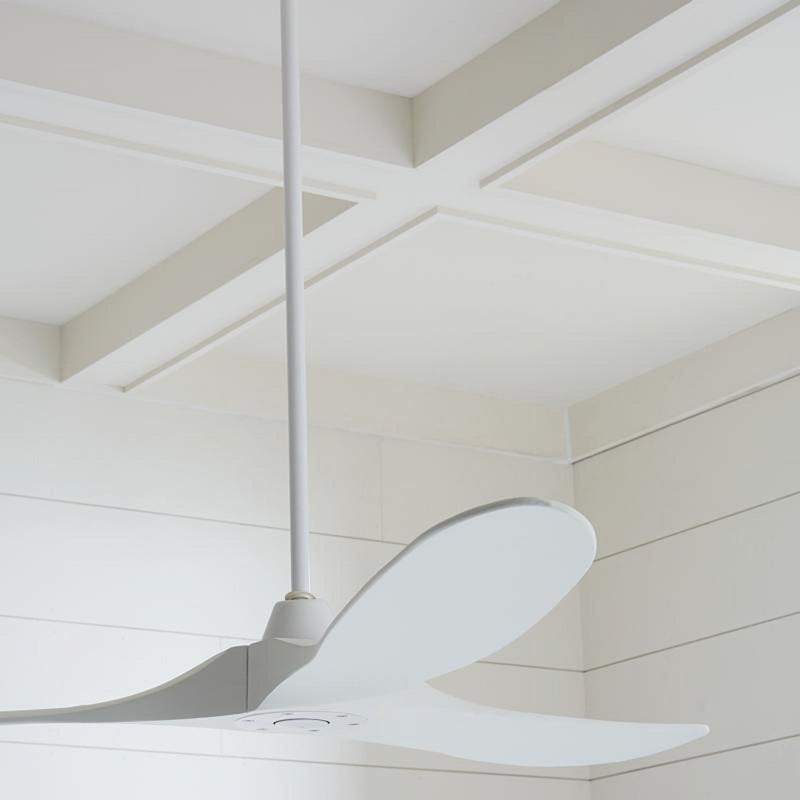 Matte White/Matte White medium Maverick Fan by Monte Carlo