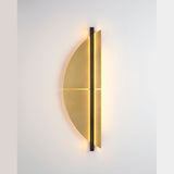 Strate Spi Wall Light By CVL