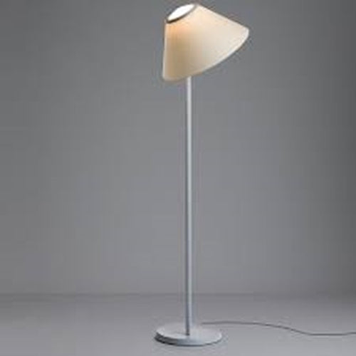 Cappuccina Floor Lamp by Luceplan – Cream, The Floor Lamp standing in the living room