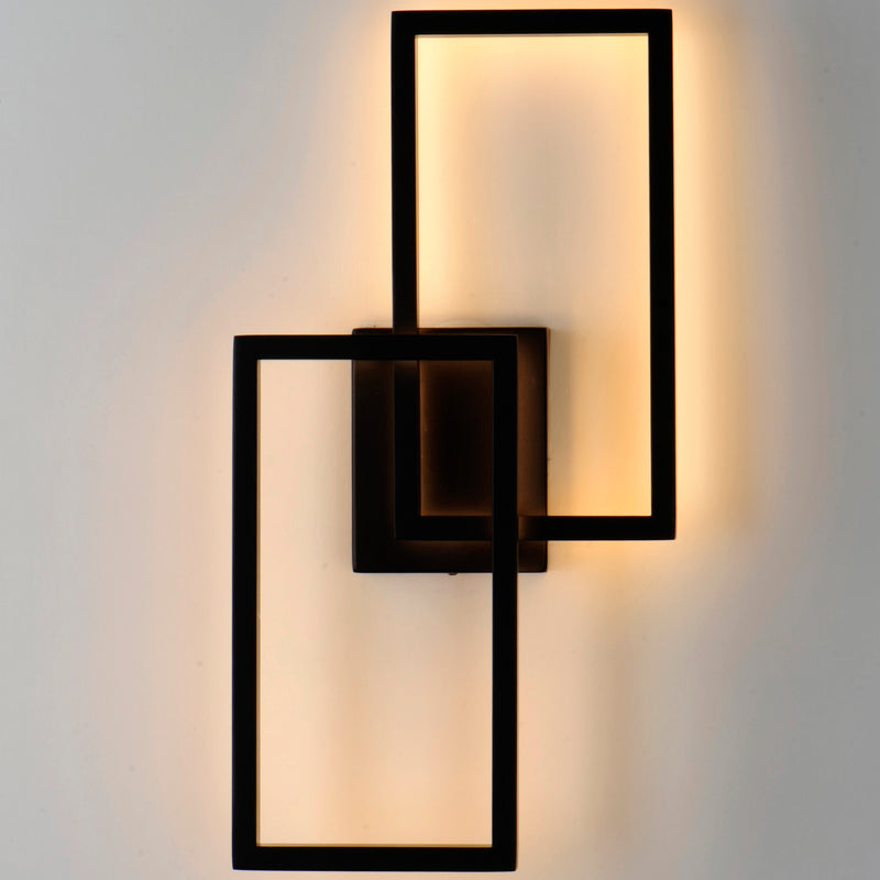 Black Traverse Outdoor Wall Light by ET2