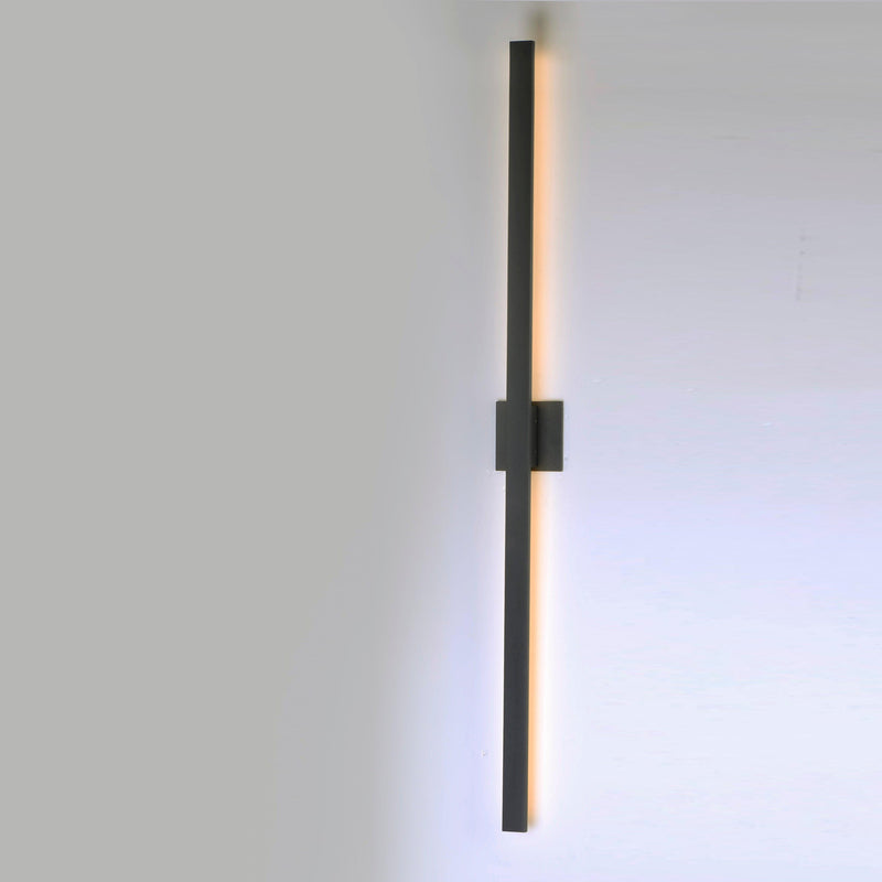 Alumilux Line Linear Outdoor Wall Sconce - Bronze Lifestyle
