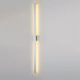 Alumilux Line Linear Outdoor Wall Sconce - Satin Aluminum Lifestyle