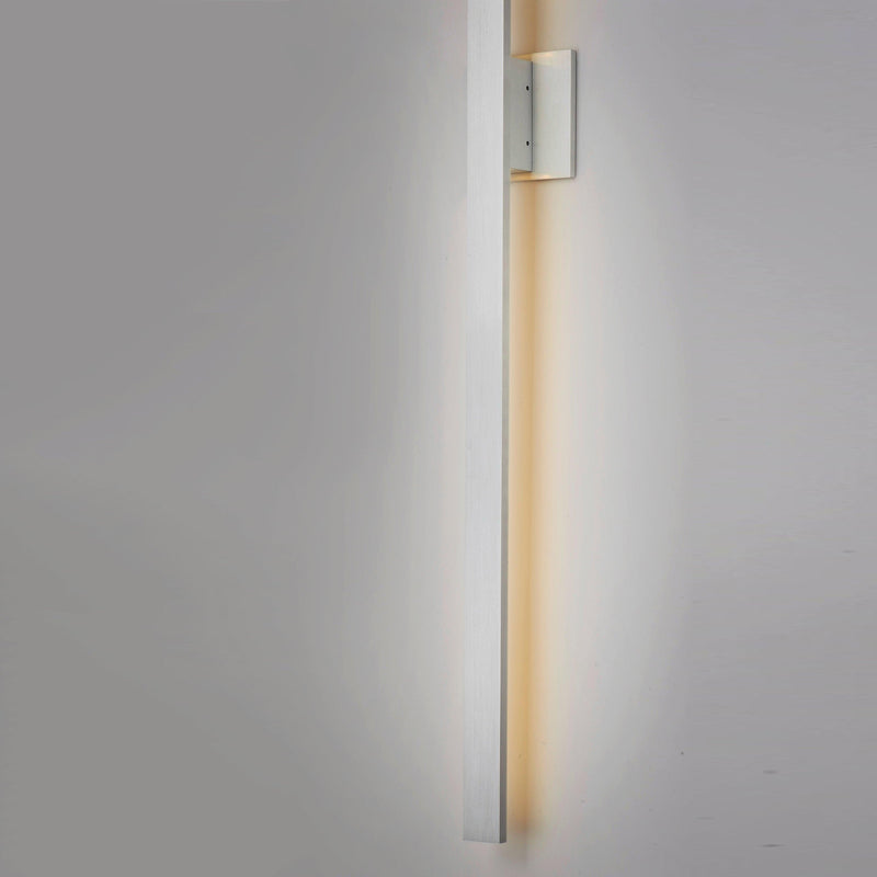 Alumilux Line Linear Outdoor Wall Sconce - Satin Aluminum Detailed