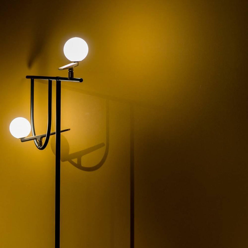 Yanzi LED Floor Lamp by Artemide