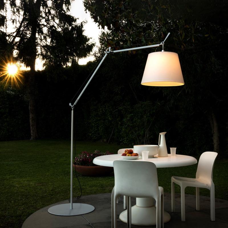 Tolomeo Mega Outdoor Floor Lamp by Artemide